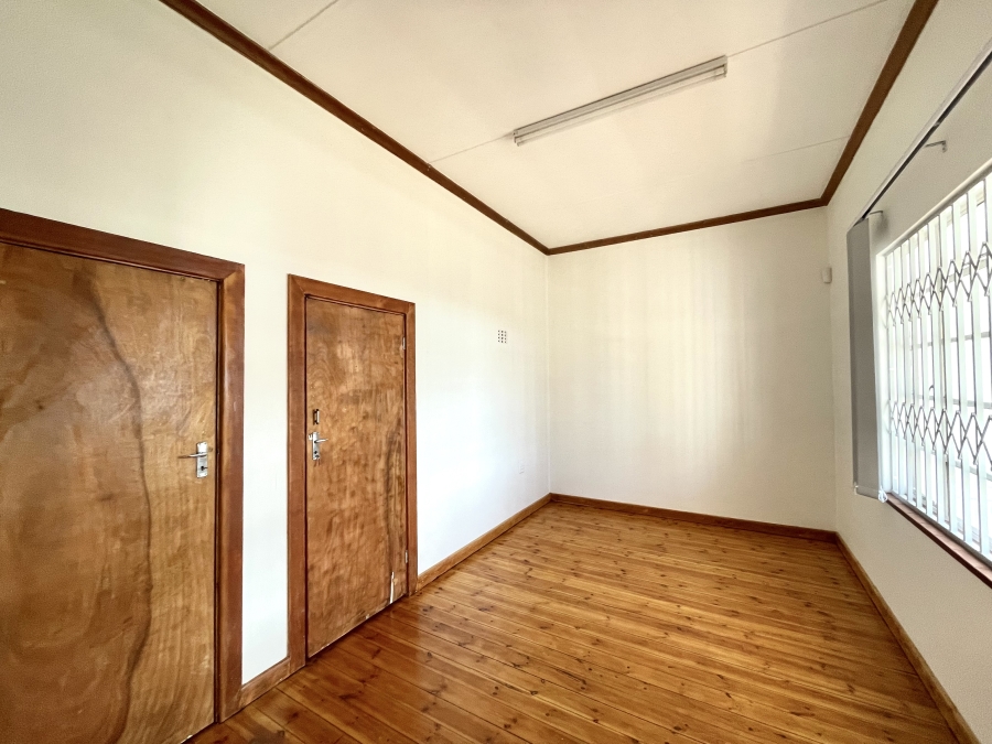 4 Bedroom Property for Sale in Jeffreys Bay Central Eastern Cape